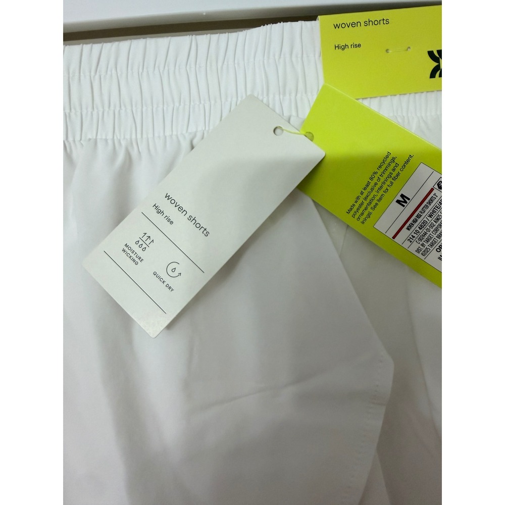 All in Motion Woven Flutter Short Women Size M White High‎ Rise NWT - Picture 3 of 4